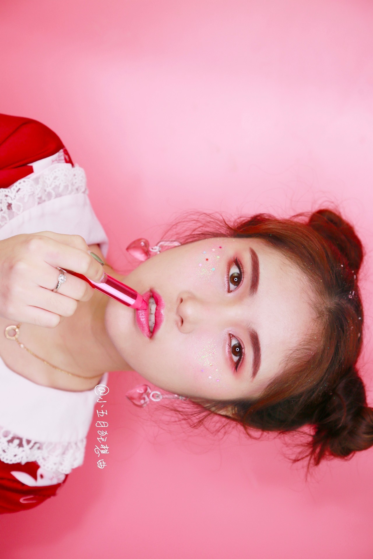 美妆小技巧 i 元气满满的少女妆,夏天结束前一定要画一次!