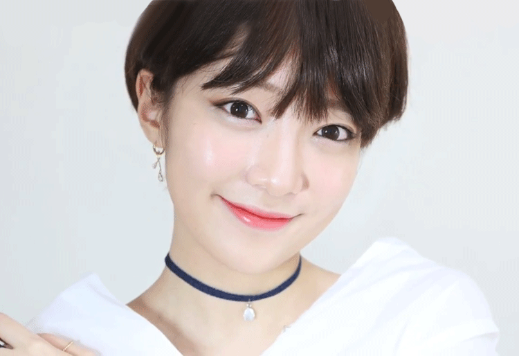 她很漂亮闵夏莉精致五官妆容大解析